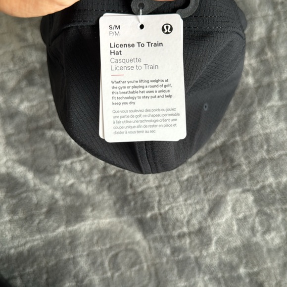 Lululemon License to Train Hat - Picture 3 of 3